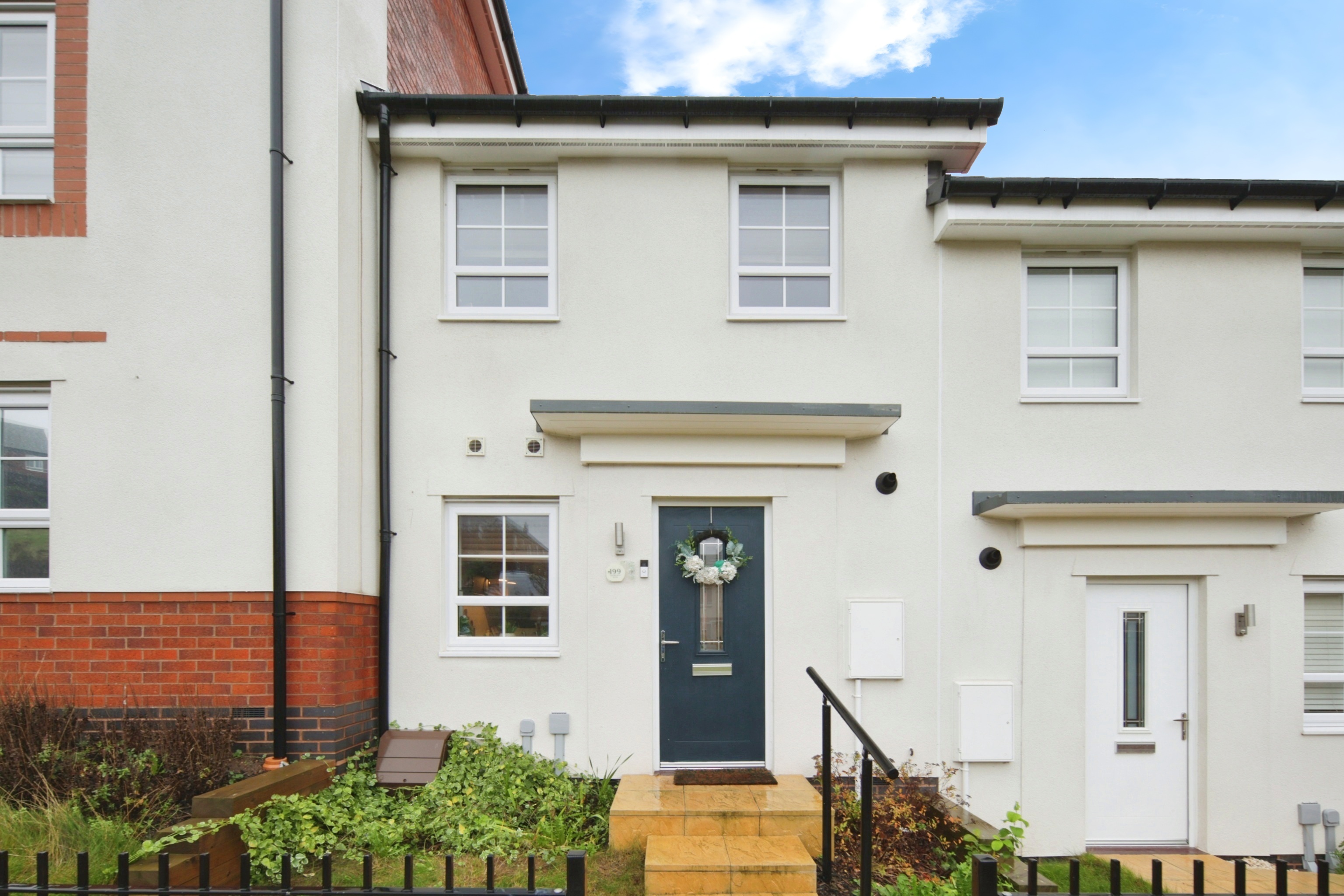 house② 2 bedroom terraced house for sale in Nuneaton Warwickshire